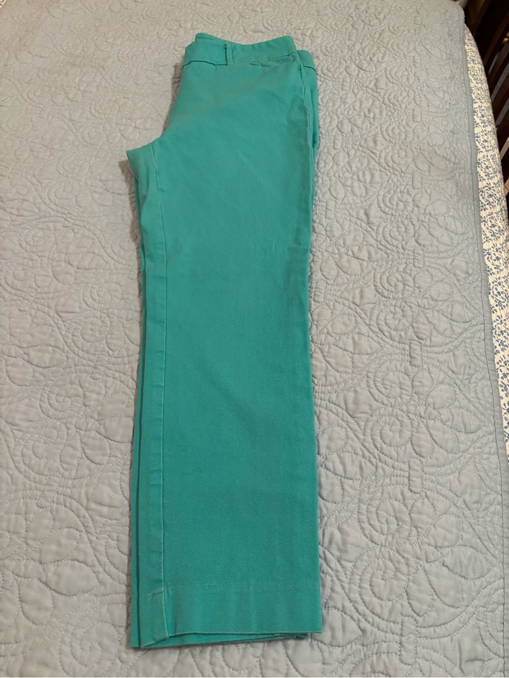 New York & Company Teal Straight Leg Crops